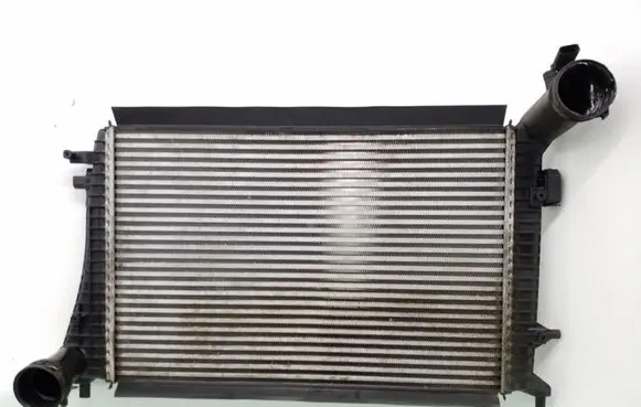 Volkswagen PASSAT B6 Intercooler radiator 3C0145803G 0281002401