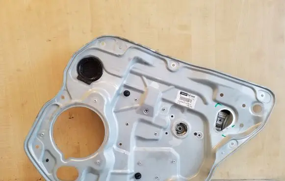 Volvo S80 Rear window lifting mechanism without motor 983042102