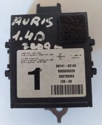 Toyota Auris 150 Door control unit/module 8974102100
