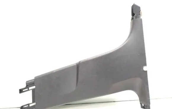 (B) pillar trim (bottom)