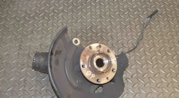 Nissan Qashqai Front wheel hub