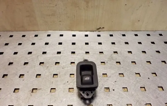 Volvo XC60 Electric window control switch 31272013