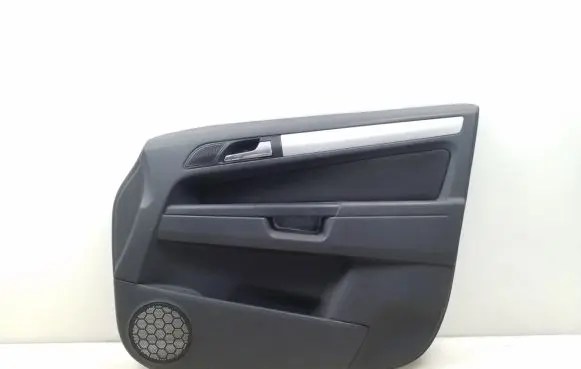 Opel Zafira B Front door card panel trim