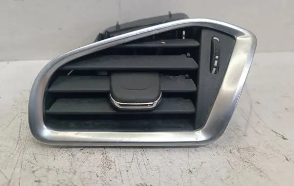 Citroen DS4 Dashboard side air vent grill/cover trim 9676609777 2312 609996