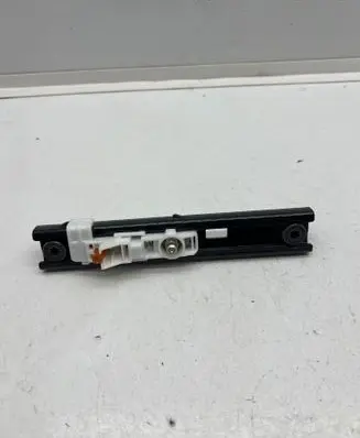 Renault Clio V Seat belt adjustment rail 878249105R 061222