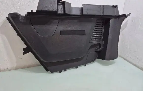 Peugeot 5008 II Trunk/boot lower side trim panel 9811359677