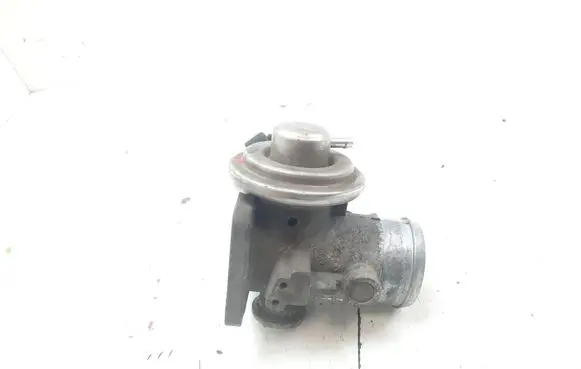 Volkswagen II LT EGR valve 074129637B