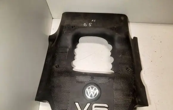 Volkswagen PASSAT B5 Engine cover (trim) 078103927
