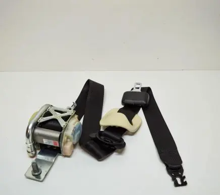 Tesla Model S Front seatbelt 101946902A