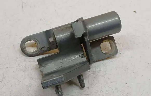Ford Mondeo MK IV Rear door lower hinge