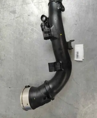 Intercooler hose/pipe