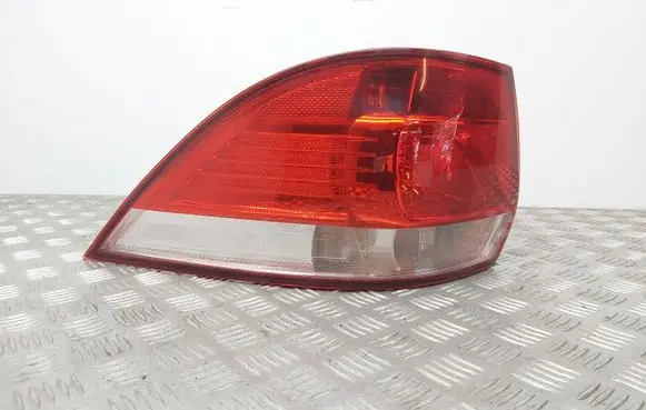 Volkswagen Golf VI Rear/tail lights