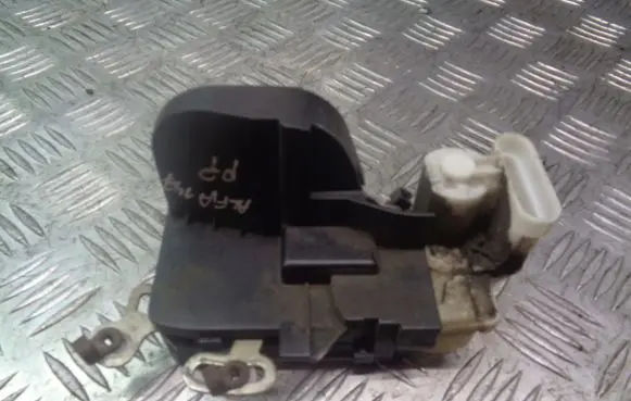 Alfa Romeo 147 Front door lock