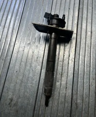 Audi A6 S6 C6 4F Fuel injector 059130277AJ