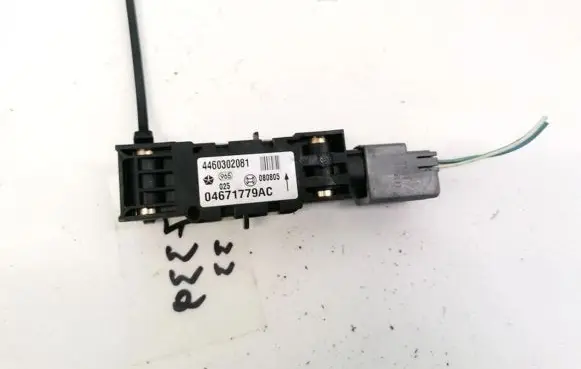 Jeep Grand Cherokee (WK) Airbag deployment crash/impact sensor 04671779AC 4460302081