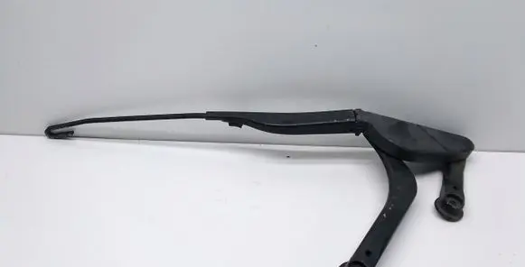 Front wiper blade arm