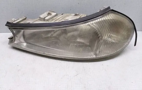 Ford Mondeo MK II Headlight/headlamp 0301098201 1305235322