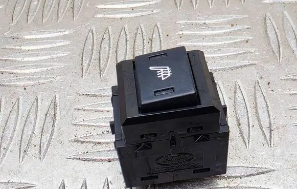 Land Rover Range Rover Sport L320 Seat heating switch YUF500120PVJ
