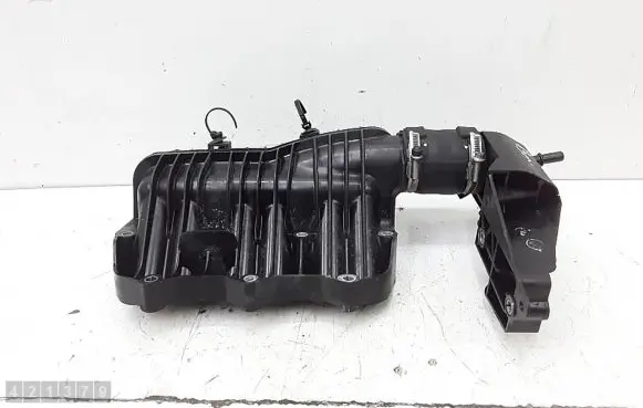 Ford Focus Intake manifold 1047092S01