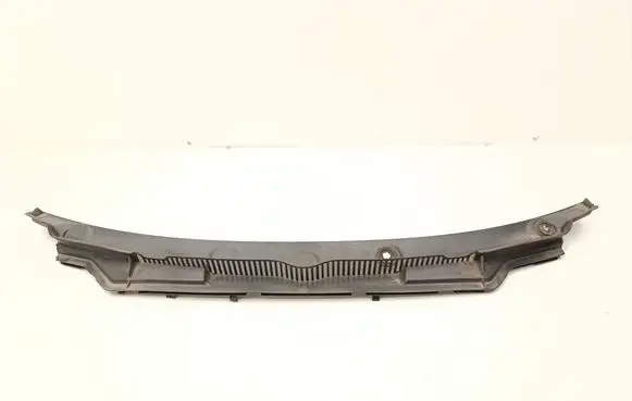 BMW 2 F46 Wiper trim 7301015