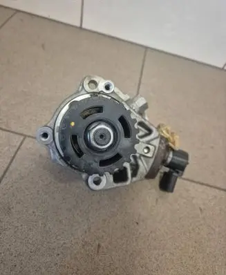 KIA Ceed Fuel injection high pressure pump 331002U000
