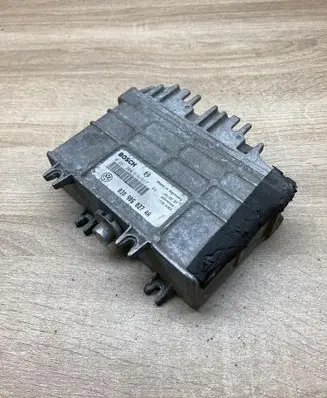 Volkswagen Golf III Engine control unit/module ECU 030906027AA 0261204616