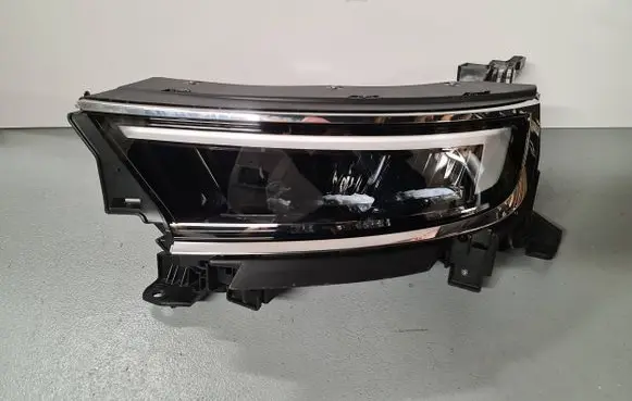 Opel Mokka B Headlight/headlamp 9834008280 368158932 ASMMP200STD