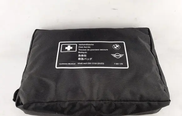 BMW 2 F22 F23 First aid kit 51477261178