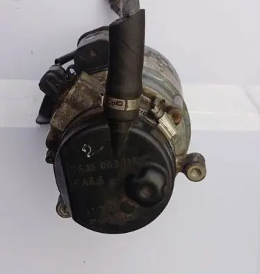 Mini One - Cooper R50 - 53 Power steering pump 7625477132 7625974136 6769961