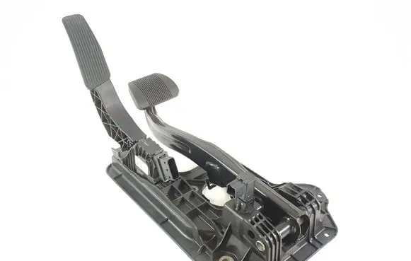 Chrysler Pacifica Brake pedal 04581677AB