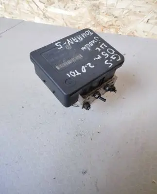Volkswagen Touran I ABS Pump 1K0907379AA 00005305G1 10096003603