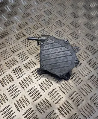 Toyota Avensis T270 Vacuum pump