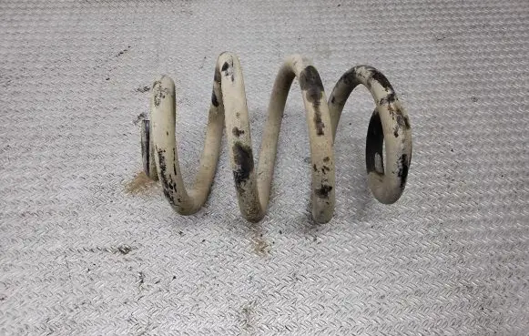 Volkswagen Transporter - Caravelle T4 Rear coil spring