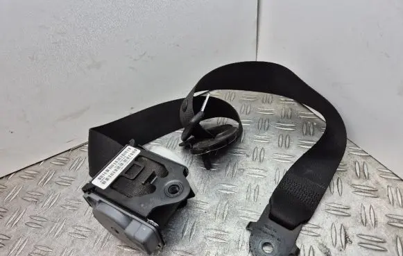 BMW X6 E71 Front seatbelt S2716104209K 7161042 305537599001AH