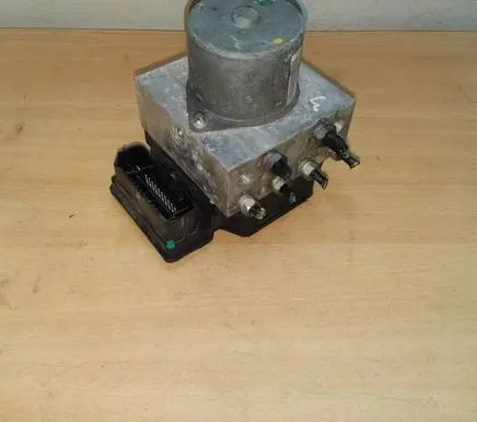 Ford Mondeo MK IV ABS Pump 7G912C405AB