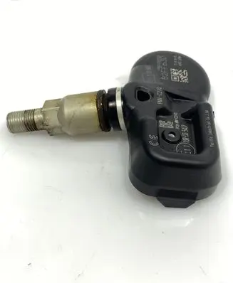 Nissan Qashqai Tire pressure sensor 10R035437