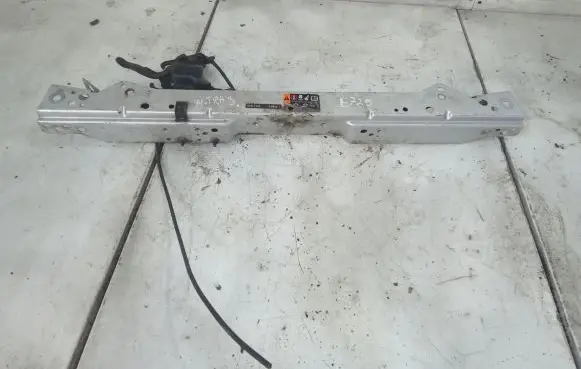 Opel Astra J Top upper radiator support slam panel
