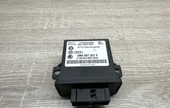Volkswagen PASSAT CC Light module LCM 5M0907357F 00070919