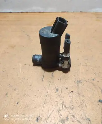 Volvo V70 Windscreen/windshield washer pump PA6GB25