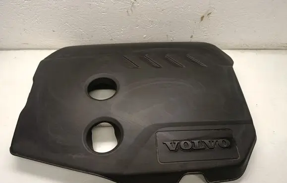 Volvo V40 Engine cover (trim) 