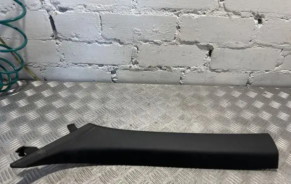 BMW M4 F82 F83 (A) pillar trim 7328739