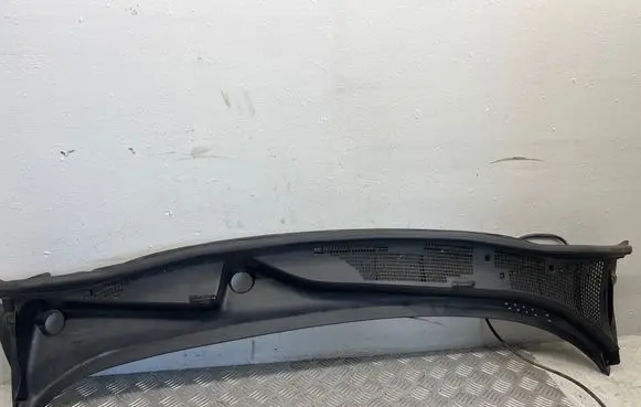 Nissan Juke I F15 Wiper trim 668621KA0B 668621KA5B