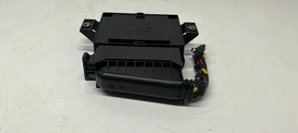 BMW 5 F10 F11 Hand brake control module 6798113