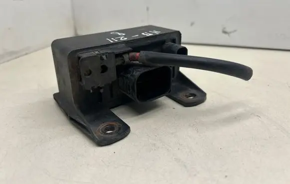 Mercedes-Benz C W203 Glow plug pre-heat relay A6461538491
