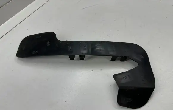 Tesla Model 3 Fog light bracket 108945000A