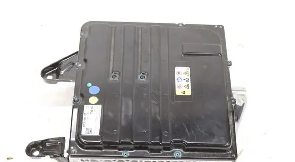 Volkswagen Golf VIII Battery box tray 5WA915107