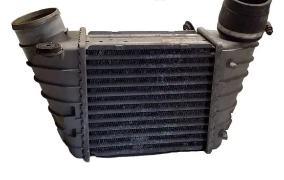 Audi TT Mk1 Intercooler radiator 8L9145805