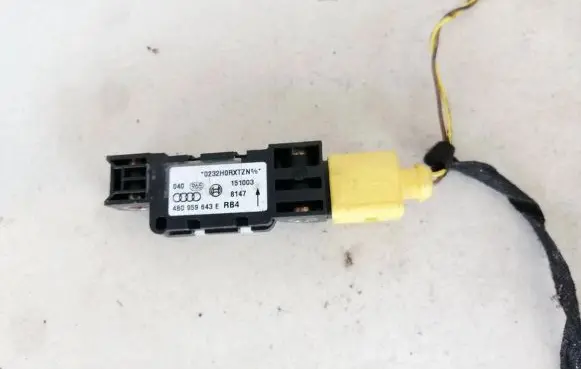 Audi A6 S6 C5 4B Airbag deployment crash/impact sensor 4B0959643C