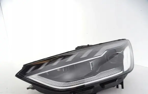 Audi A4 S4 B9 8W Headlight/headlamp