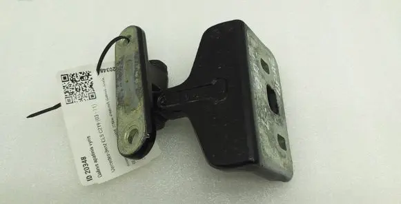 Mercedes-Benz CLS C219 Rear door lower hinge